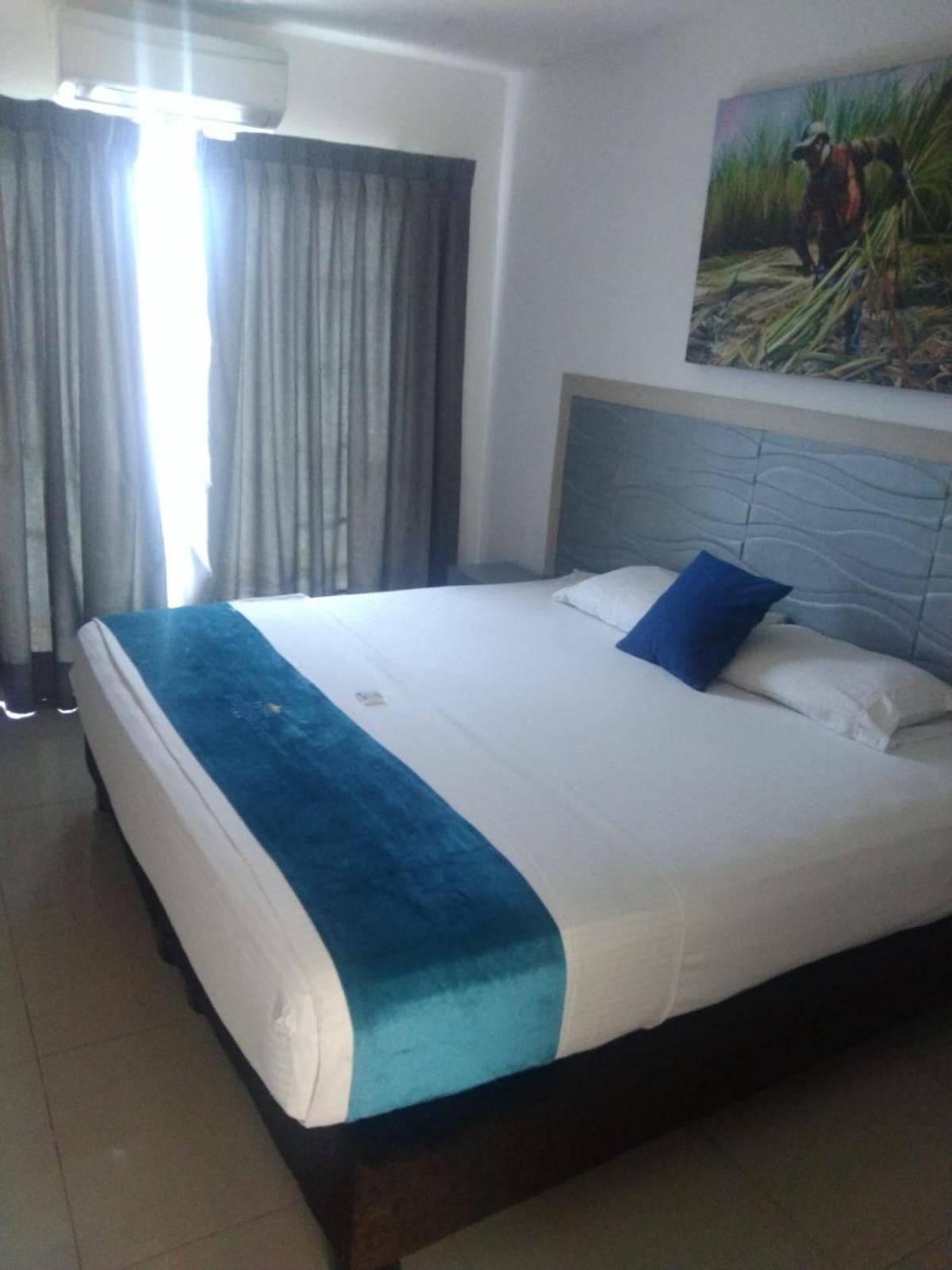 Chipichape Inn Кали Екстериор снимка